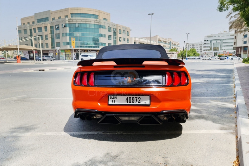 Orange Ford Mustang Shelby GT500 Convertible V8 2020